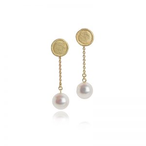 Freshwater pearl earrings with 18ct gold chain